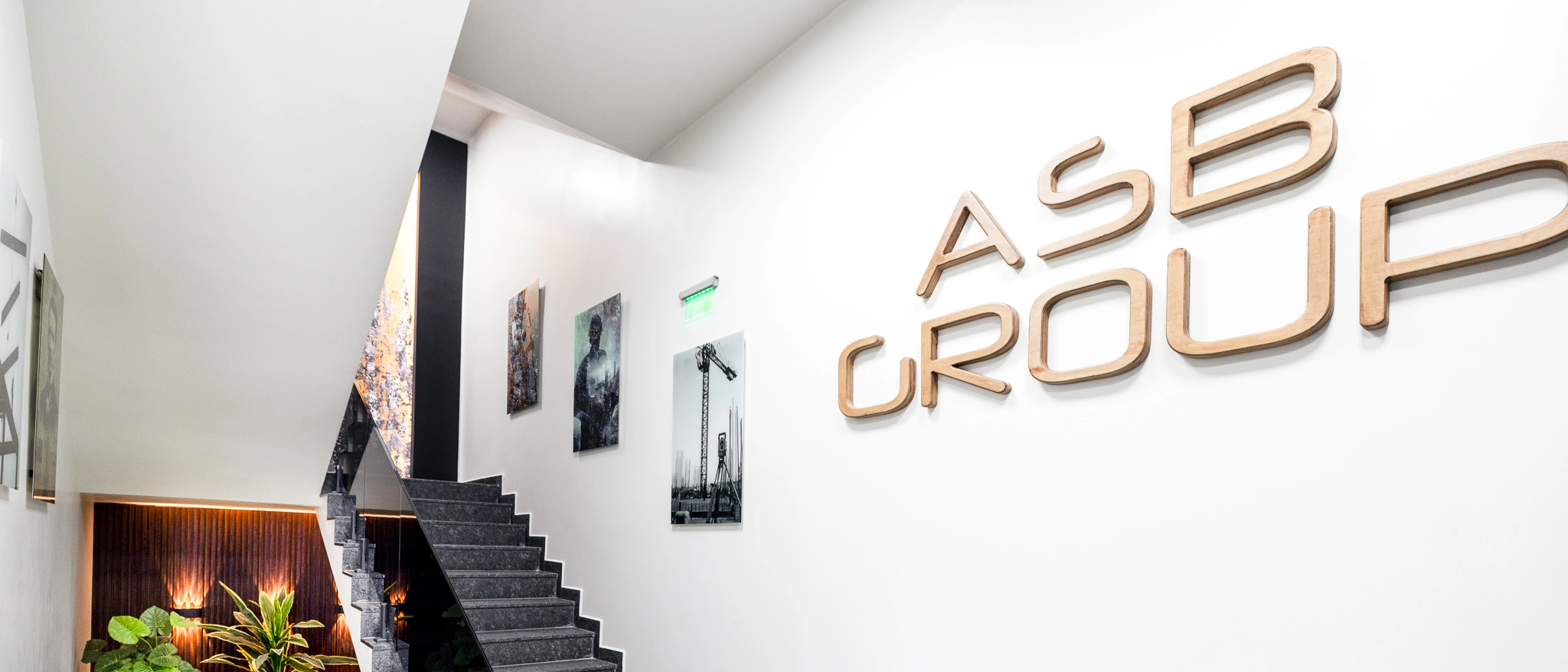 Стълбището с логото на ASB Group в централния офис